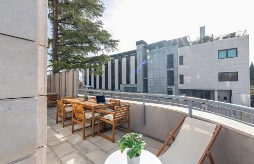 Avenida de San Luis 25, Design and comfort in the true style of Madrid, Book your getaway now! - Foto 16