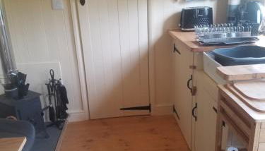 Rhydydefaid Cwt Clyd - Cosy Hut - Foto 3