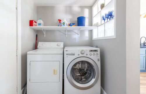 Scenic Mountain Getaway by the Park - Foto 51