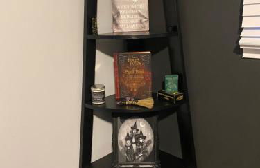 It’s Showtime-Book Lally’s House! Steps to Common! - Foto 27