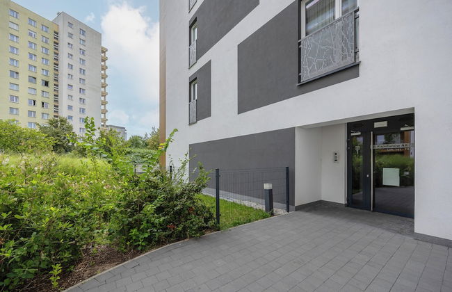 Apartment With Terrace by Renters - Photo 20