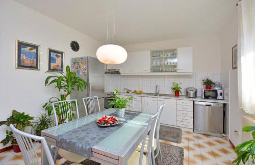 Artsy Apartment - Foto 13