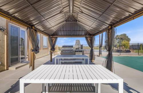 Luxury 4 Acre Estate - Pickleball, Pool, Hot Tub! - Foto 73