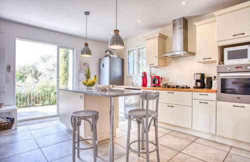 La Maison des Oliviers - Belle maison familiale avec Piscine - Foto 5