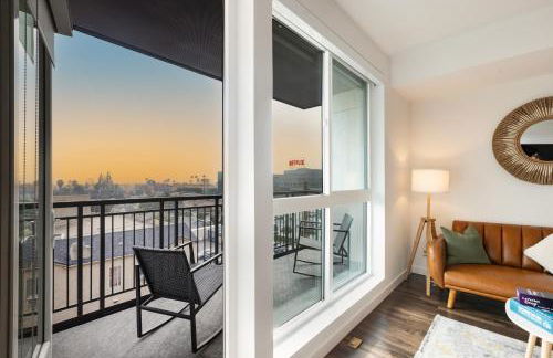 Beautiful 1BR Apt in Hollywood w Pool and Parking - Foto 2