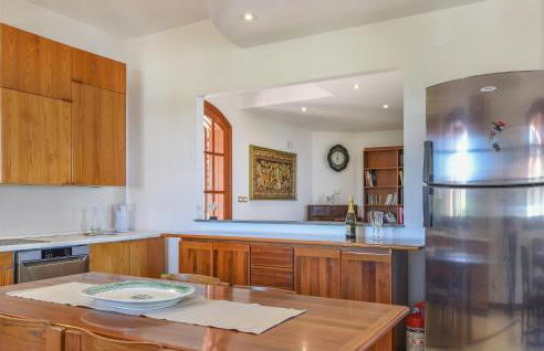 Lovely Home In Acicatena With Wifi - Foto 21