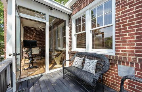 Spacious 2BR in Myers Park with sunroom - Foto 14