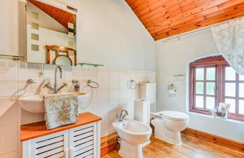 The Hurst Coach House - Photo 31