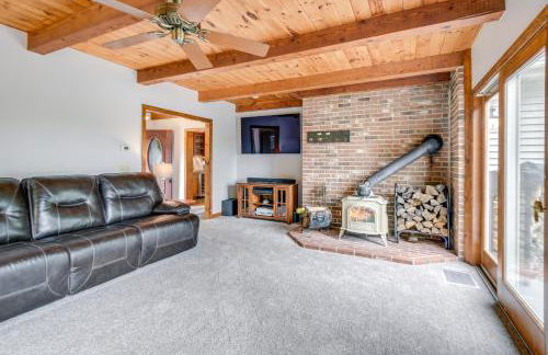 Milton Hidden Gem with Pool, Hot Tub and Fireplace! - Foto 3