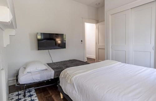 Ann Avenue Charming 3 Bedroom Retreat Near Downtown St Louis - Photo 25