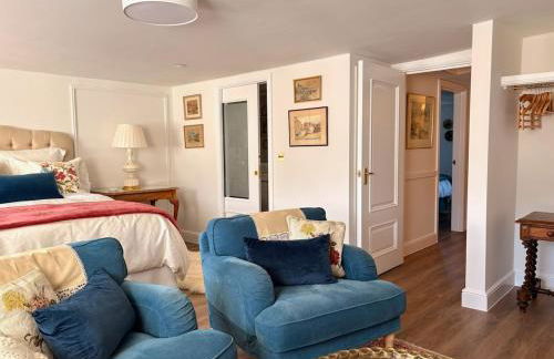 Boutique High Street Apartment In Crickhowell - Photo 28