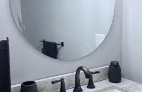 Contemporary Apartment- Prime Location to MBTA - Foto 11