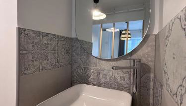 House Apartment 3 bedrooms Bordeaux center - Foto 5