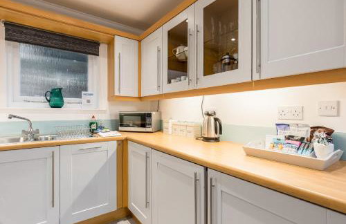 Magnolia House - Beautiful Townhouse in Old Town Poole - Photo 19