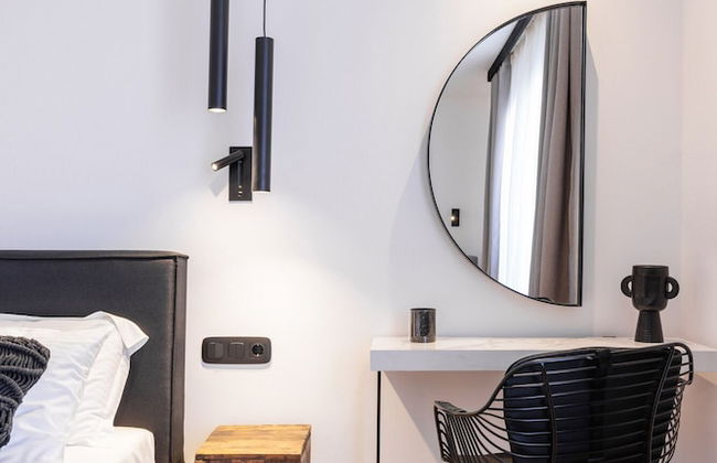 Kentro Luxury Suites - Photo 68