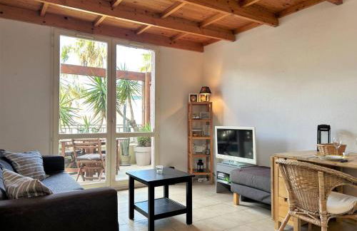 Appartement Duplex 100m Plage, Terrasse, Parking, 4 Couchages - Le Lavandou - FR-1-251-533 - Foto 3