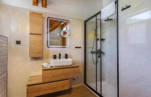 Amazing Home In Fuzine With Sauna - Foto 34