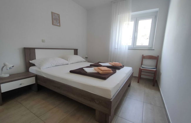 Apartments Krk With Sea View and Terrace - Photo 5