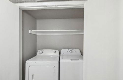 The Landry 255 Spacious and Cozy 1 Bedroom 1bth - Foto 17