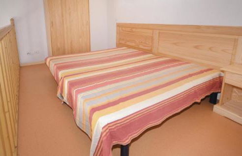 Cozy Home In Calvisson With Kitchen - Photo 8