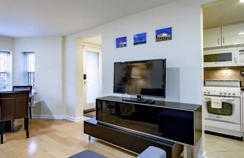 Gem off of 14th St NW Near U St & Logan Circle - Foto 6