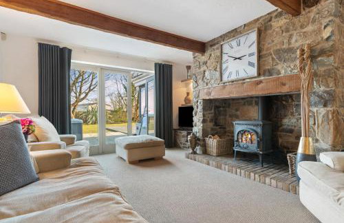 Oaktree Lodge - Luxury Cottage, Hot Tub, Sea Views - Foto 102