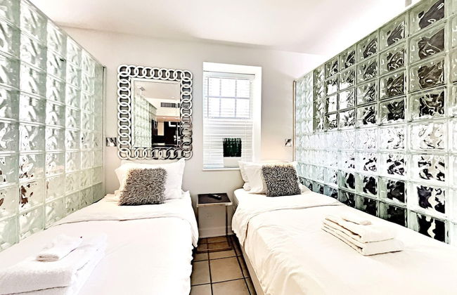 Beachfront 4 Room Ocean Drive Deluxe Suite - Foto 13