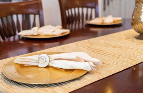 Beautiful Lake View Pool House Brand new Hot Tub - Foto 41