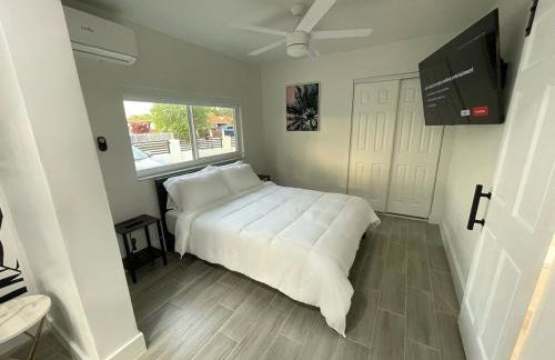 The Vice City Suite - Private stay with Free Parking in the Heart of Miami - Foto 6