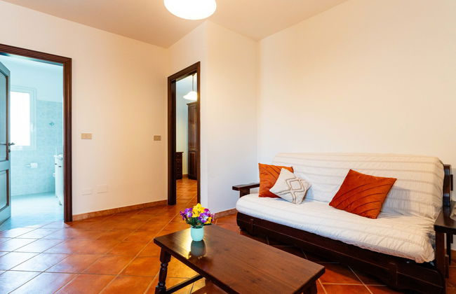 3 bedroom Apartment in Diano Castello with swimming pool and garden - Photo 9