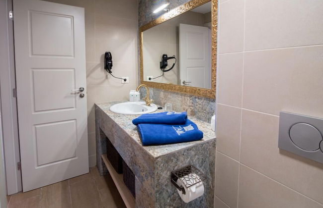 Alhambra Boutique - Foto 18