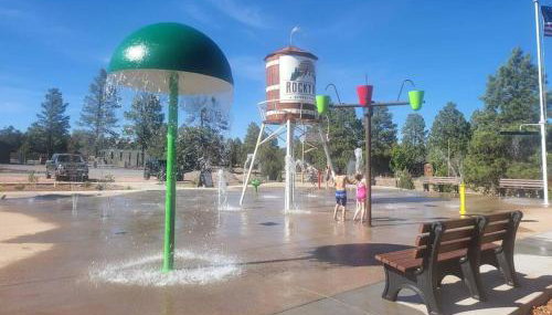 Cabin with Wild Horses, Fireplace, Dog Friendly & StarLink - Foto 3