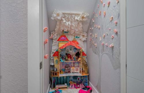 Luxury 6BR Villa w Pool & Cinema 4mi to Disney - Foto 3