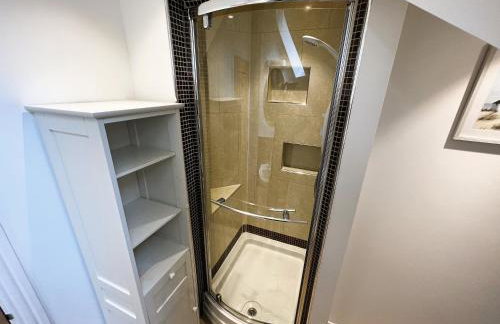 6 Shanklin Manor - family friendly apartment in Shanklin Old Village - Photo 27