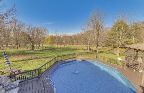 Beautiful and Unique Farmhouse 15 Mi to Saratoga - Foto 2