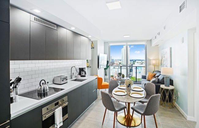 Modern High-Rise Condo with Pool/Gym, in Central DT MIAMI! - Photo 43