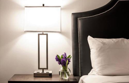 Beautiful 2BR 2BA In The Block by CozySuites - Foto 11