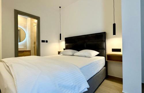 LUX Apartments - Photo 36