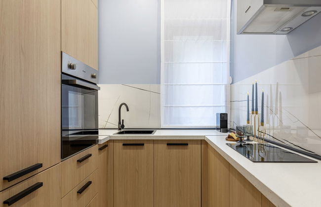 Luxury Piata Romana 2BR Urban Sanctuary by HOLT - Foto 16