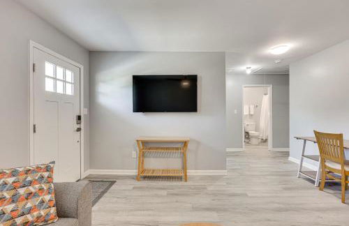 Pet-Friendly Retreat with Patio in Bolivia! - Foto 6