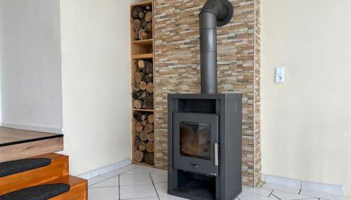 Ferienhaus mit Privatparkplatz, Terrasse und Stadtnähe - Foto 3