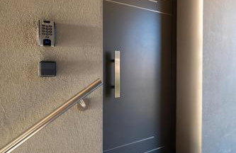 Sun and Sea Apartment - Beachfront, 2 Bedrooms with Sea View & Garden - Photo 47