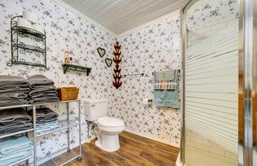 Pet-Friendly Smoky Mountain Getaway with Fire Pit! - Foto 17