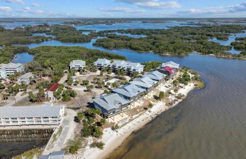 Beach and Pool Access at Condo on Cedar Key! - Foto 31