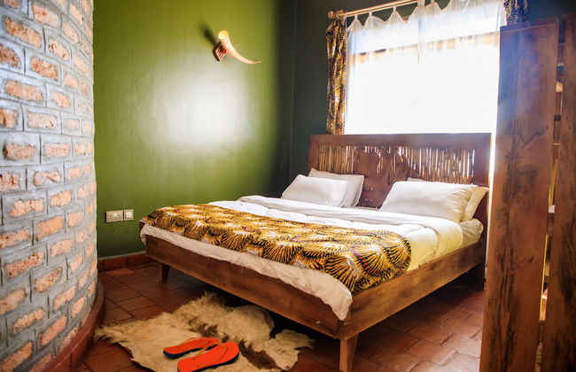 Apuuli Safaris & Cottages - Photo 2