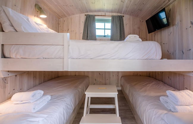 Honeysuckle Farm Hut 7 - Suffolk Farm Holidays - Foto 3