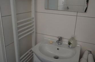 Neue und zentral gelegene Wohnung in Stuttgart - Foto 2