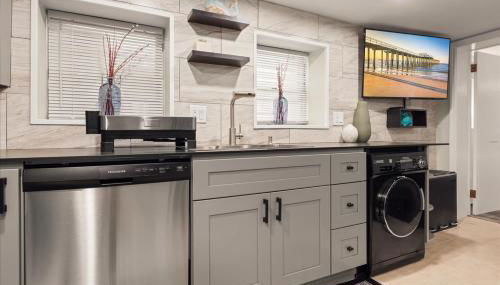 Modern Garden Apartment Steps to the Beach - Foto 3, stove, dishwasher