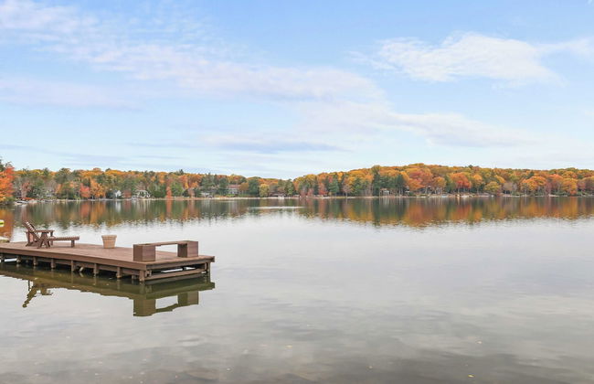 Woodland Oasis by Avantstay Hot Tub, Firepit, Walk to Lake - Photo 52