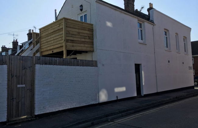 One Bedroom Flat, Sleeps 4, Balcony & Free Parking - Foto 27